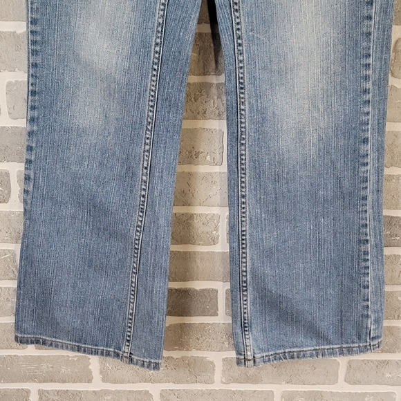 DKNY SOHO JEAN Flaired Boot Cut Light Wash Denim Jeans Women's Size 6R - Picture 3 of 16